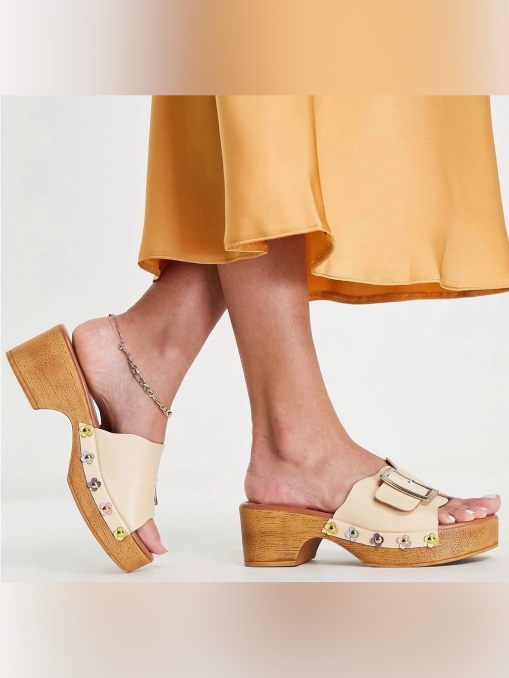 ASOS DESIGN Helen Daisy Trim Mid-heeled Cream Floral-Stud Clog Mules with Buckle